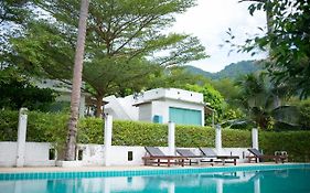 วราปุระ รีสอร์ท